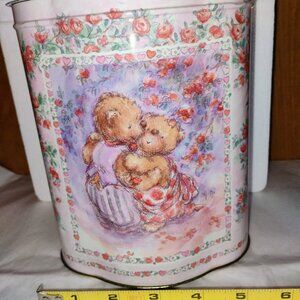 Vintage Pink Floral with Bear Tin